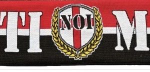 Alternative view of Sciarpa in lana Curva Sud Milano